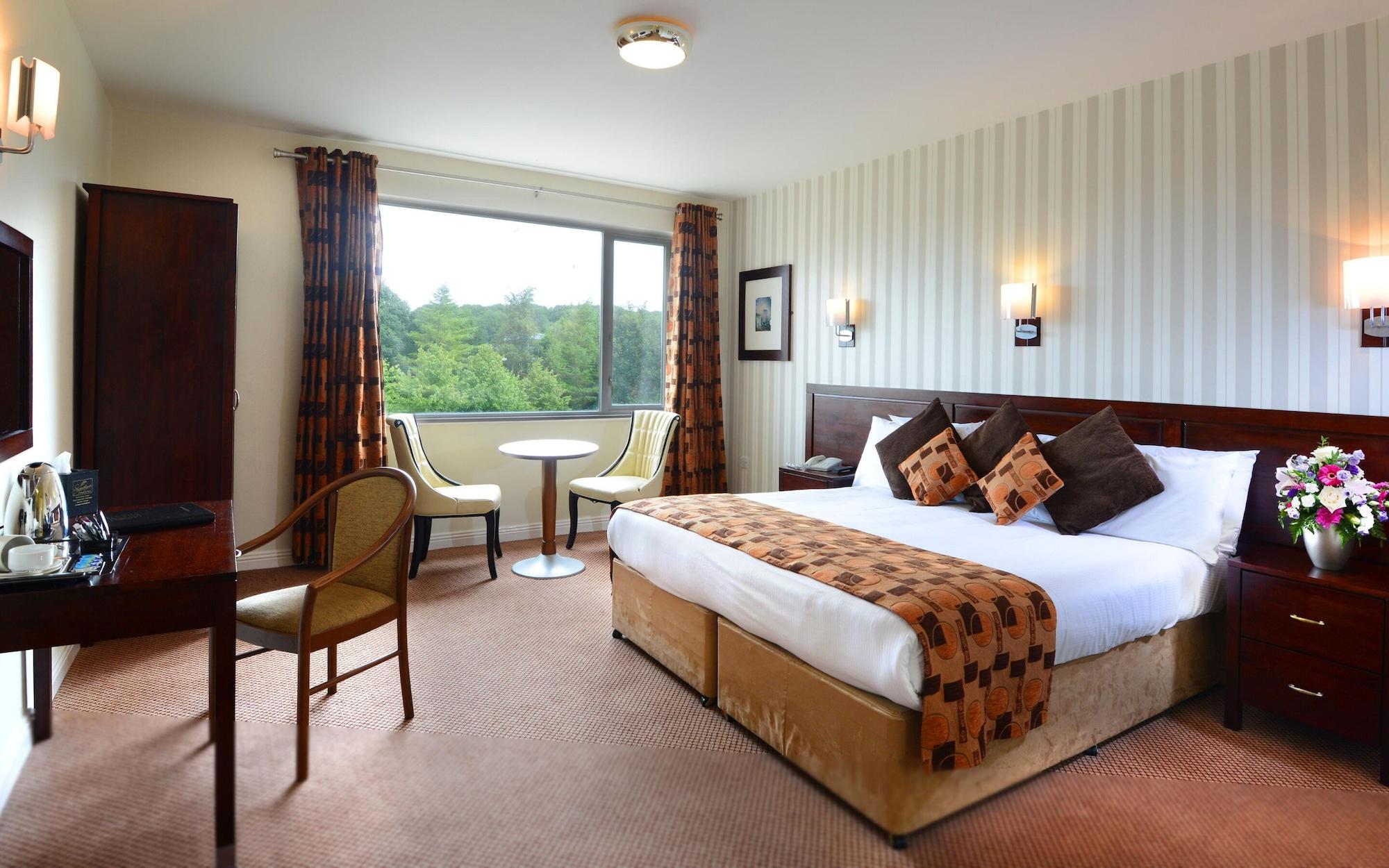Kiltimagh Park Hotel エクステリア 写真