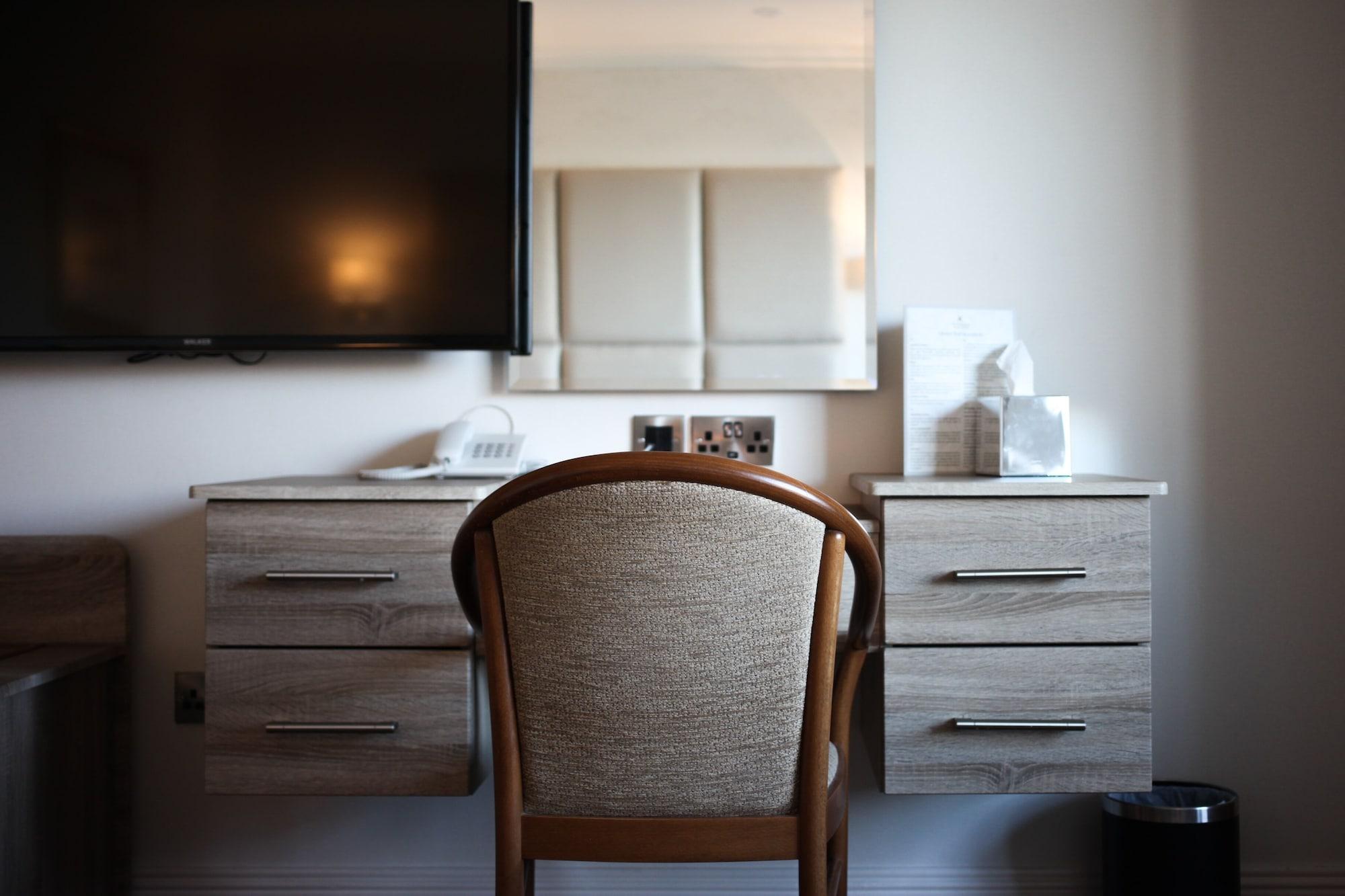 Kiltimagh Park Hotel エクステリア 写真