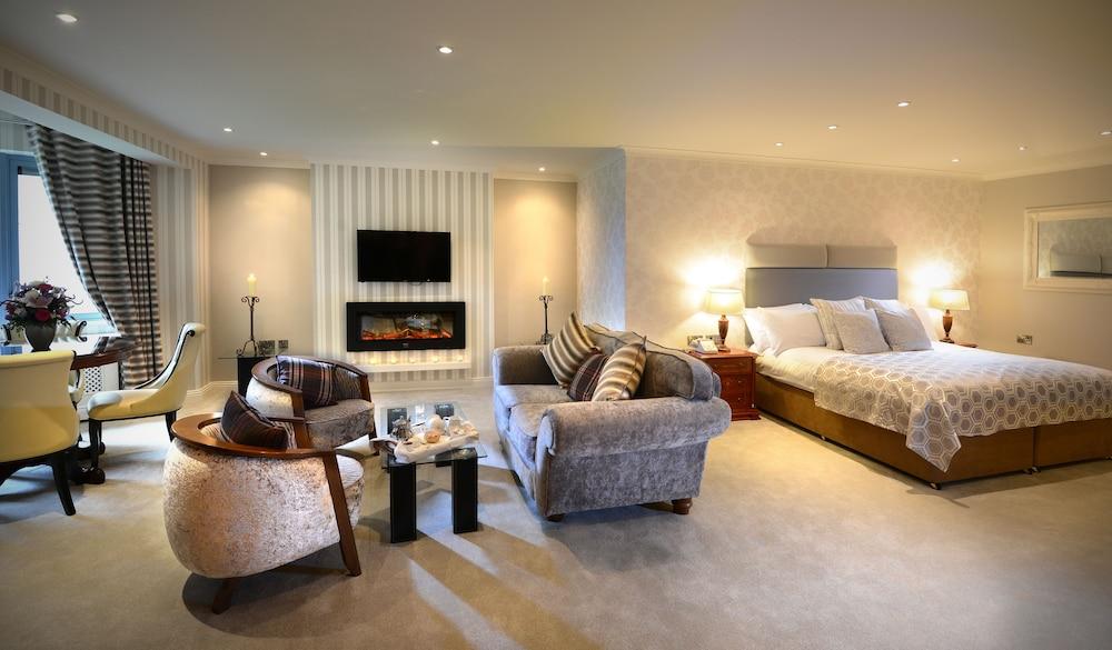 Kiltimagh Park Hotel エクステリア 写真