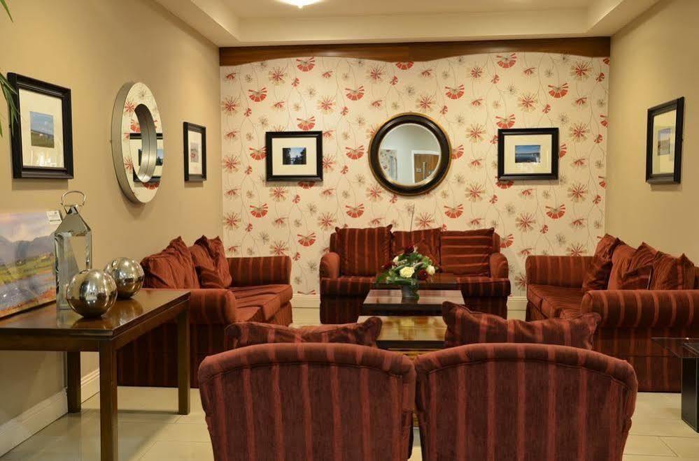 Kiltimagh Park Hotel エクステリア 写真