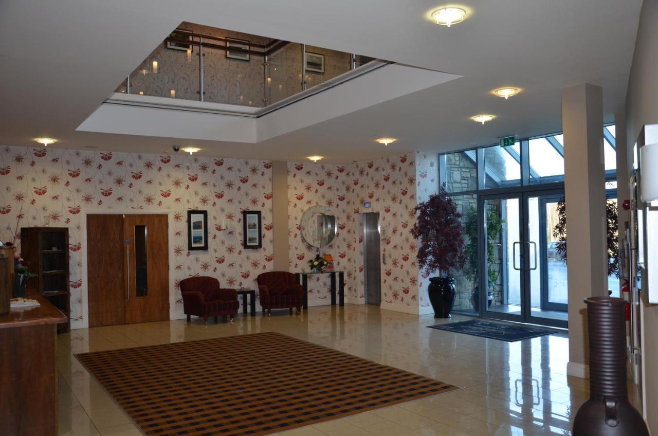 Kiltimagh Park Hotel エクステリア 写真